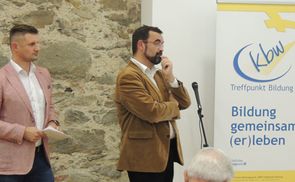     KBW-Leiter Christian Penn (l.) und Vortragender Helmut Außerwöger      